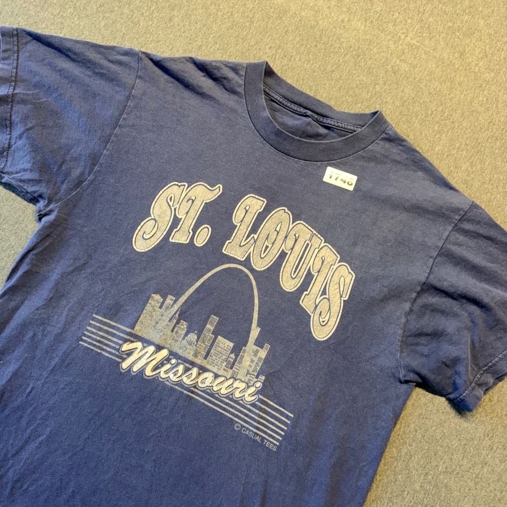 Casual Tees St. Louis Missouri Gateway Arch Graphic T-Shirt Blue Mens Medium